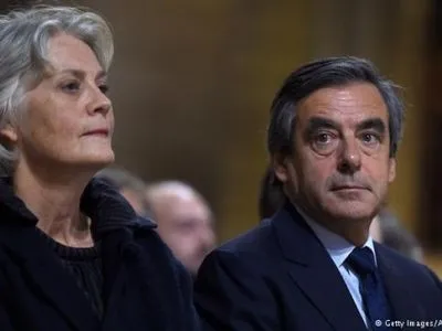 Французька прокуратура почала розслідування щодо дружини Ф.Фійона
