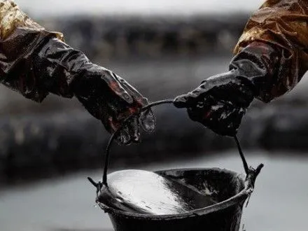 zapasi-nafti-v-ukrayini-za-2016-rik-skorotilisya-na-10-7