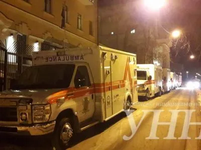 У Київ уже прибули 10 авто "швидкої", які передала Канада для українських лікарень