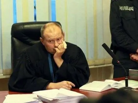 Суд заочно избрал арест для Н.Чауса с определением залога в 3,7 млн грн