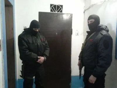 До квартири затриманого у Криму адвоката також прийшли з обшуком