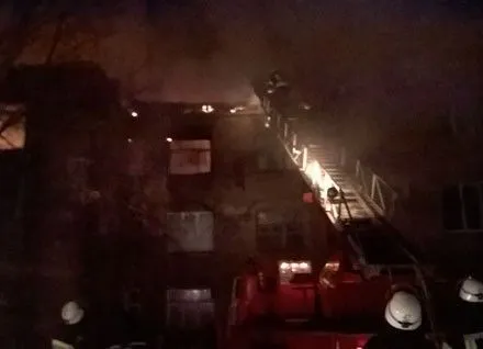 Мешканців будинку на Донеччині евакуювали через пожежу