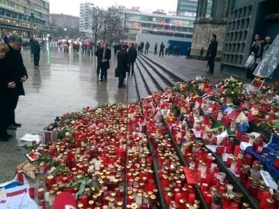 П.Порошенко и А.Меркель почтили память жертв берлинского теракта