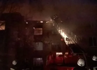 Полиция задержала вероятно причастного к пожару трехэтажного дома в Донецкой области