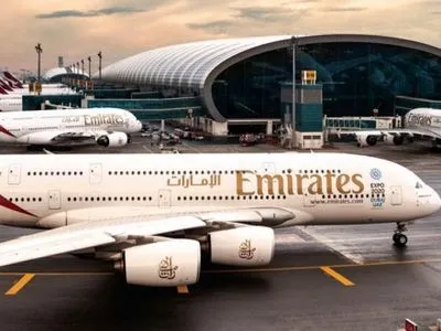 Авіакомпанія Emirates змінила склад екіпажів після міграційного указу Д.Трампа