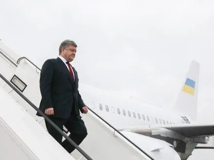 П.Порошенко начал визит в Германию