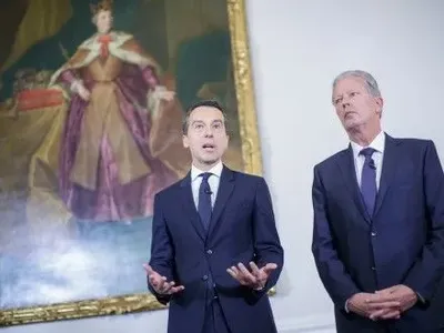 Австрии удалось избежать досрочных выборов