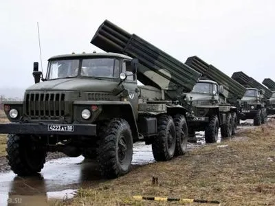 Бойовики випустили близько сотні снарядів з РСЗВ “Град” в районі Авдіївки