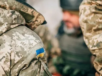 С.Полторак подписал приказ об увеличении денежного вознаграждения военнослужащим в зоне АТО