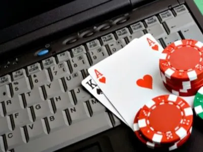 Украинцы за год разыграли в интернете 26 млрд грн - нардеп