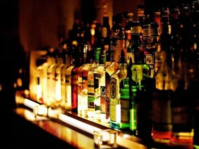 ТОП-10: названо провідних виробників алкоголю в Україні, які “витримали акцизний удар”