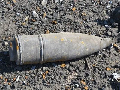 После обстрелов боевиков в Красногоровке обнаружили четыре неразорвавшихся снаряда