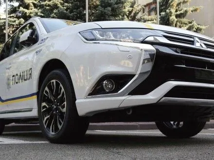 Национальная полиция Украины получила скидку на автомобили Mitsubishi