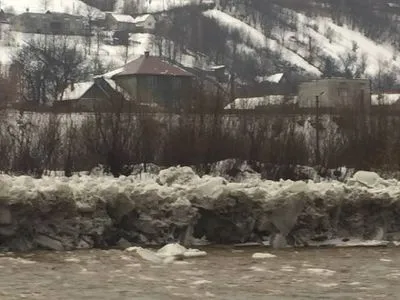 В девяти районах Закарпатской области произошло подтопление 525 домохозяйств