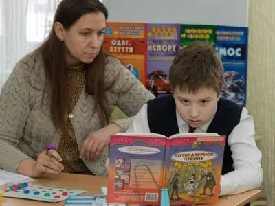 В одній зі шкіл Дніпра відкрили сенсорну кімнату для дітей з аутизмом