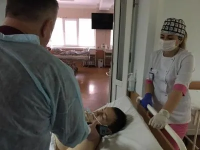 Раненый в Авдеевке подполковник ГСЧС пришел в себя после наркоза