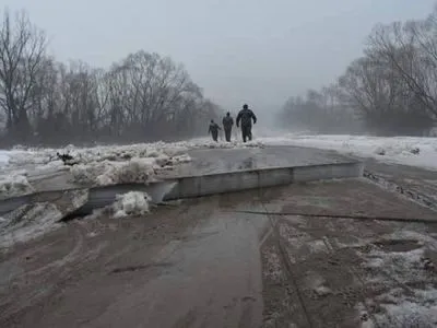 Подтопленными на Закарпатье остаются 13 дворов