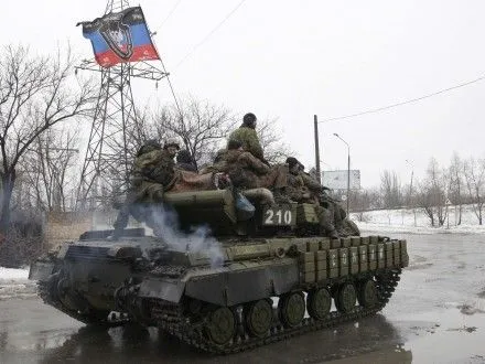 Боевики применили танки для обстрелов в Широкино - А.Мотузяник