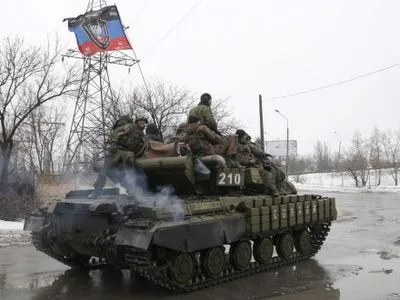 Боевики применили танки для обстрелов в Широкино - А.Мотузяник