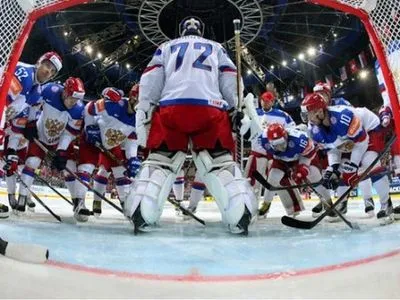 Исполнительница русского гимна опозорилась на финале ЧМ по хоккею