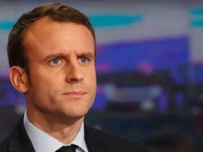 Опрос: Э.Макрон победит М.Ле Пен во втором туре выборов во Франции