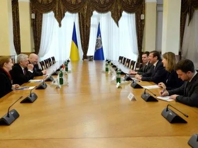 Ю.Луценко закликав покласти край міжетнічній ворожнечі між українцями і поляками