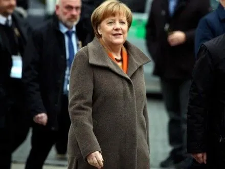 Консерваторы официально избрали кандидатом в канцлеры Германии А.Меркель