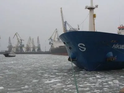 В морском порту "Черноморск" объявили ледовую кампанию