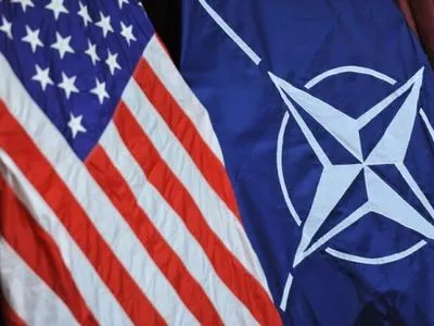 Д.Трамп і гендиректор НАТО обговорили варіанти вирішення конфлікту в Україні