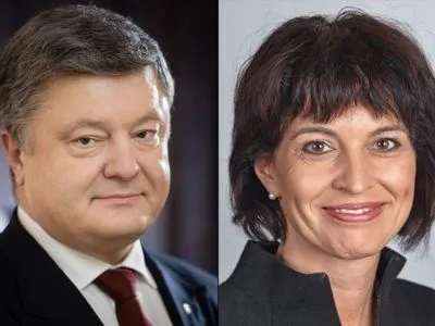 П.Порошенко обсудил с президентом Швейцарии обострение на Донбассе и возвращение средств экс-чиновников