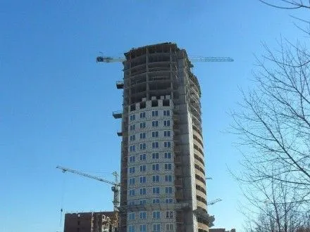 “Київміськбуд” показав, як зводиться 26-поверхівка у Дарницькому районі столиці