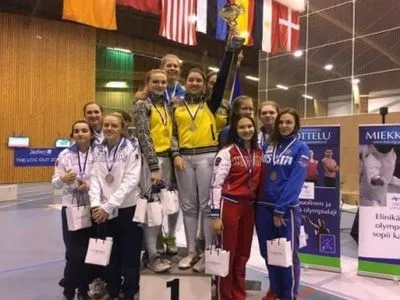 Сборная Украины победила на юниорском этапе Кубка мира по фехтованию