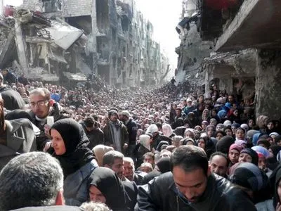 Тысячи жителей Дамаска начали возвращаться домой