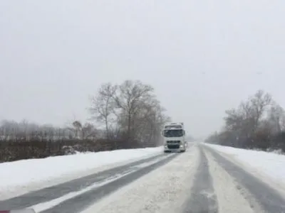 Вантажівкам дозволили в'їзд до Києва
