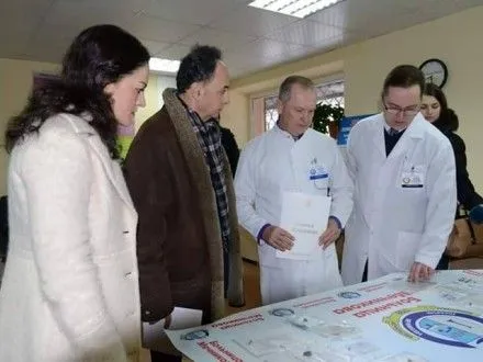 Делагація представництва ЄС в Україні відвідала лікарню ім. Мечникова у Дніпрі