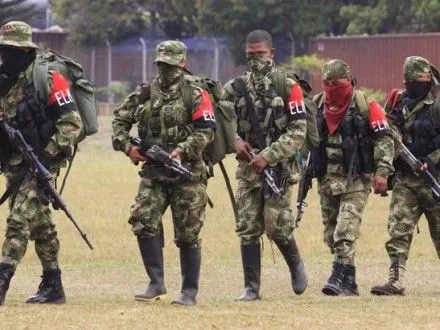 Колумбия начинает мирные переговоры с еще одной группой повстанцев