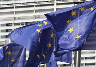 Еврокомиссия хочет заставить страны принимать беженцев