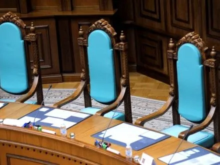 Рада включила в повестку дня законопроект о КСУ