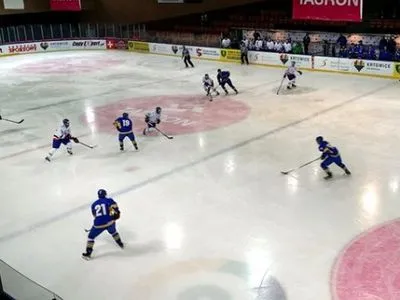 Збірна України з хокею вирвала перемогу в Італії у рамках польського Єврочелленджу