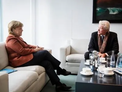 А.Меркель обсудила с Р.Гиром ситуацию в Тибете