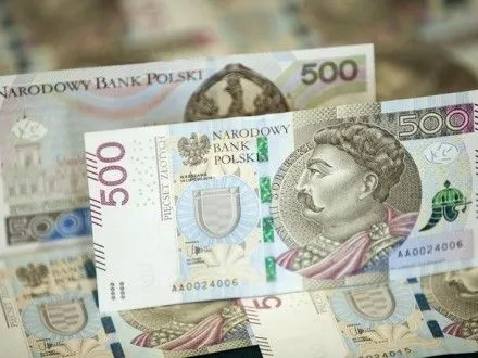 u-polschi-do-obigu-vviyshla-banknota-u-500-zlotikh