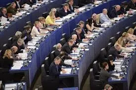 Европарламент будет продолжать пристально следить за ситуацией на Востоке Украины
