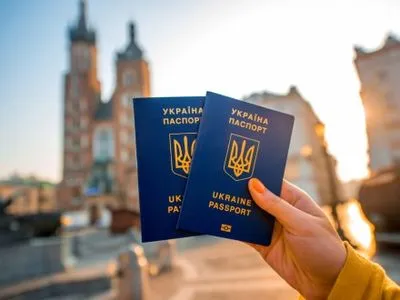 Президент ЕК пообещал решение вопроса "безвиза" Украине до начале лета