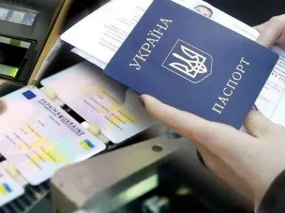 М.Чавушоглу надеется, что украинцы уже летом смогут ездить в Турцию без загранпаспортов