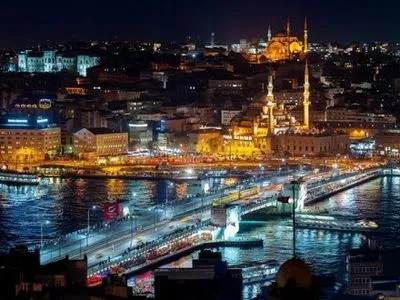 Украина и Турция договорились отменить загранпаспорта при взаимных поездках