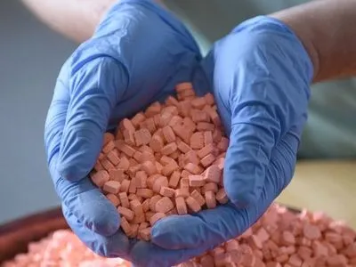 У Нідерландах вилучили сировину для виробництва одного мільярда таблеток екстазі