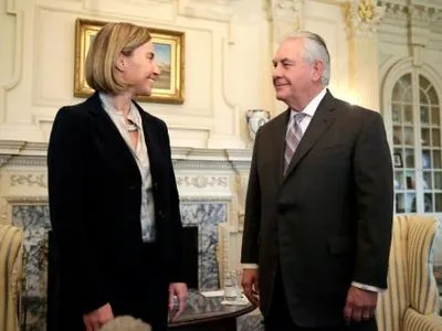 На первой встрече Ф.Могерини и госсекретарь США Р.Тиллерсон обсудили Украину и РФ