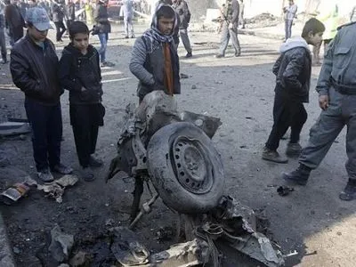 Автомобиль взорвался на юге Афганистана, есть жертвы