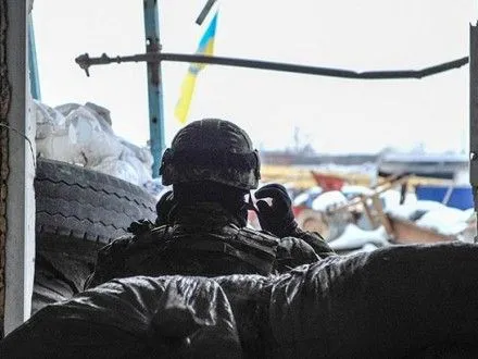 Боевики 28 раз обстреляли позиции сил АТО, двое военных ранены
