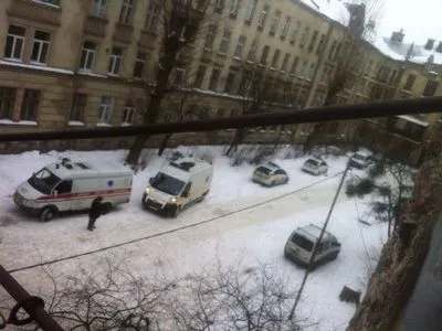 Житель Львова подорвал гранату во дворе